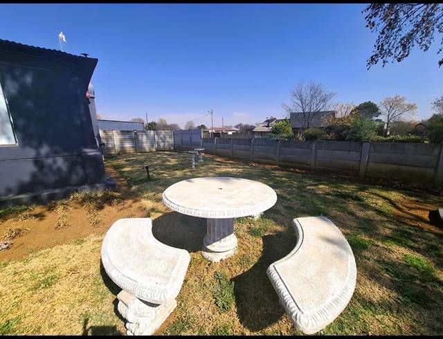 5 BEDROOM HOUSE FOR SALE IN VILLIERS